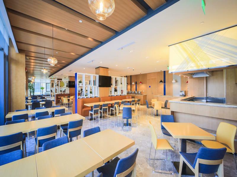 Holiday Inn Express Shanghai Pujiang By Ihg ภายนอก รูปภาพ